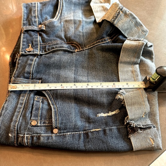 Adorable EUC Celebrity Pink Denim Shorts - Picture 2 of 7